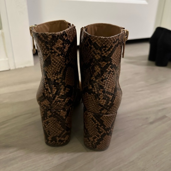 Side Snake and Metal Zipper Tan Booties - Picture 2 of 3
